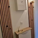 La Grande Vague Apartment *