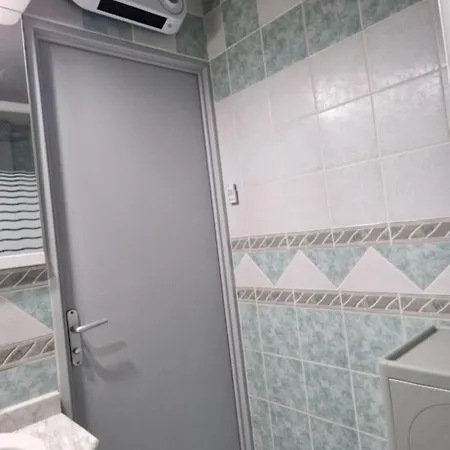 Apartment La Grande Vague